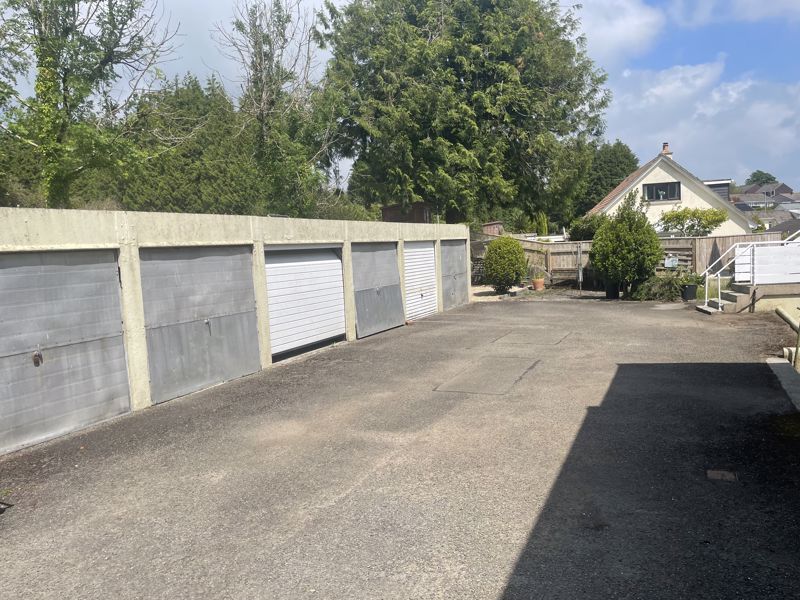 Wadham Close